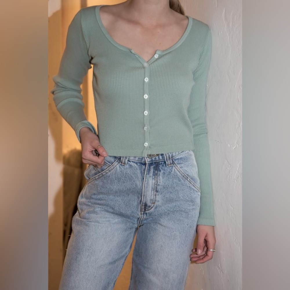 Brandy Melville Zelly Top in Green (Size S/M)
